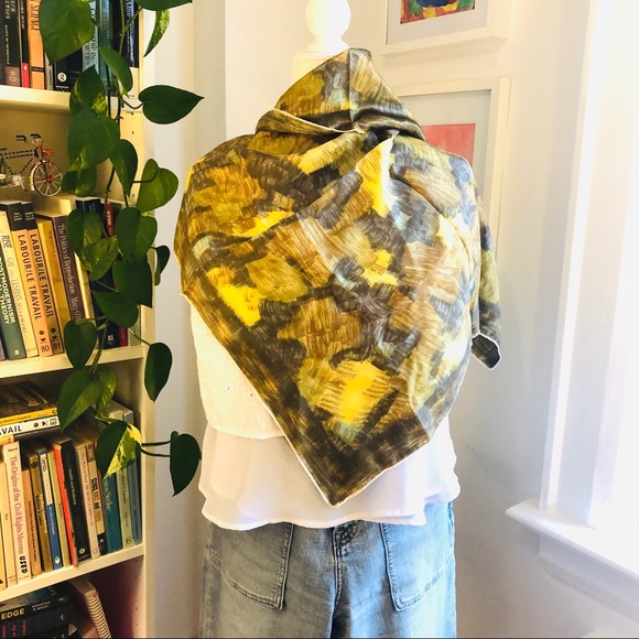 vintage silk scarf - Picture 2 of 8